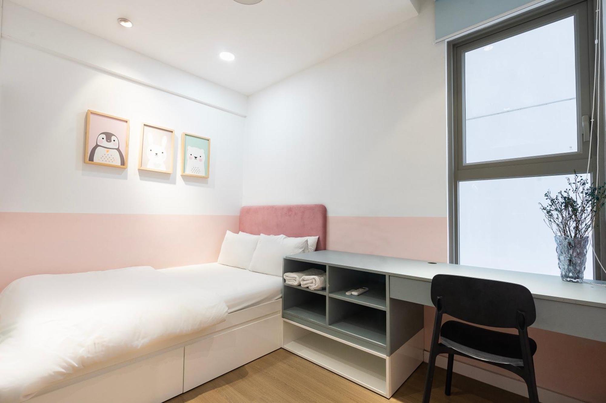 River Panorama 2 Bedroom Luxury District 7 Apartment *